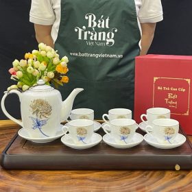 Bộ ấm chén sứ trắng vẽ vàng kim họa tiết hoa cúc vàng Bát Tràng BT-AT23