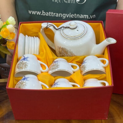 bo-am-chen-in-logo-su-trang-ve-vang-kim-hoa-tiet-hoa-cuc-vang-2