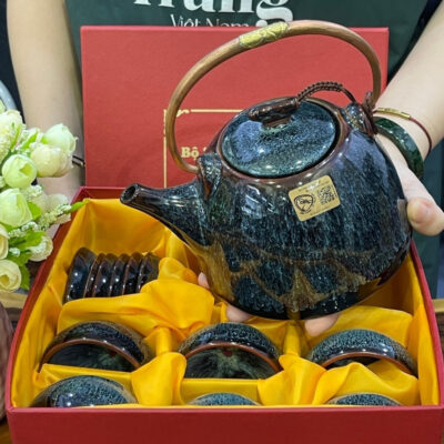 bo-am-chen-tra-men-hoa-bien-mau-xanh-duong (2)
