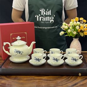 Bộ ấm trà sứ trắng Bát Tràng họa tiết chuồn chuồn nước vẽ tay BT-AT18