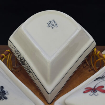 khay-mut-5-canh-hoa-tiet-chuon-kem-khay-may-7