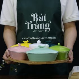 Khay mứt sứ dáng bông hoa đa sắc kèm lót gỗ BT-KM14