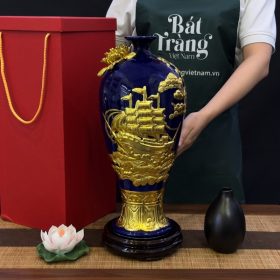 Mai bình đắp nổi dát vàng họa tiết Thuận Buồm Xuôi Gió men xanh BT-MB08