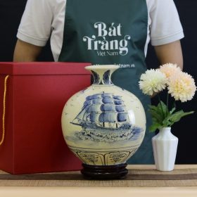 Bình hút lộc Bát Tràng men hanh vàng họa tiết thuận buồm xuôi gió BT-BHL52