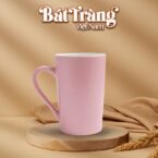 ly-su-bat-trang-mau-hong-pastel-mat-dang-tru-tron-cao-quai-ban-tim-330ml