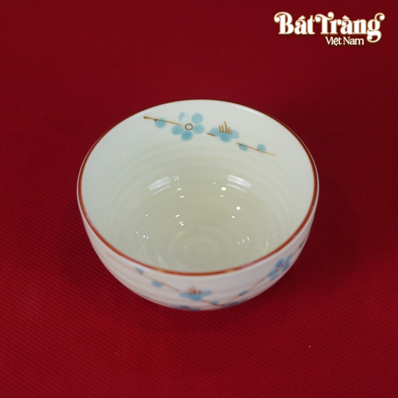 bat-com-men-su-trang-hoa-tiet-dao-xanh-06