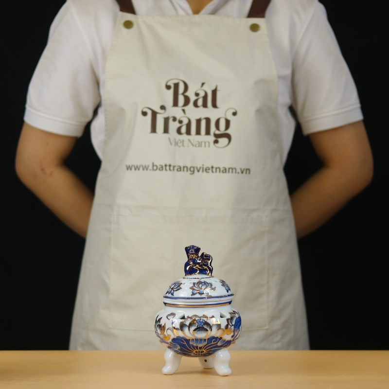 bat-xong-tram-hoa-tiet-sen-men-lam-ve-vang-1