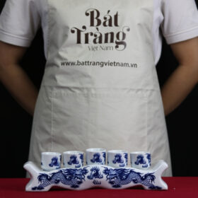 Kỷ ngai thờ 5 ly nước men lam họa tiết rồng BT-ĐT49