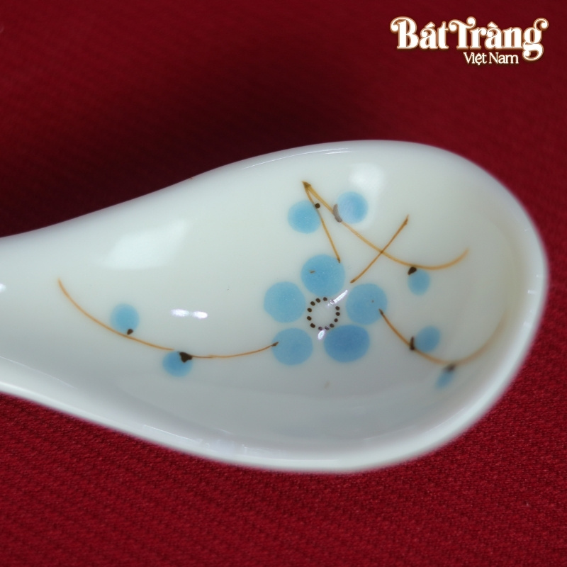 thia-men-su-trang-hoa-tiet-dao-xanh-05