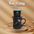 bo-phin-cafe-su-bat-trang-qua-tang-in-logo-dang-cao-mau-den-va-xanh-duong-dung-tich-210ml