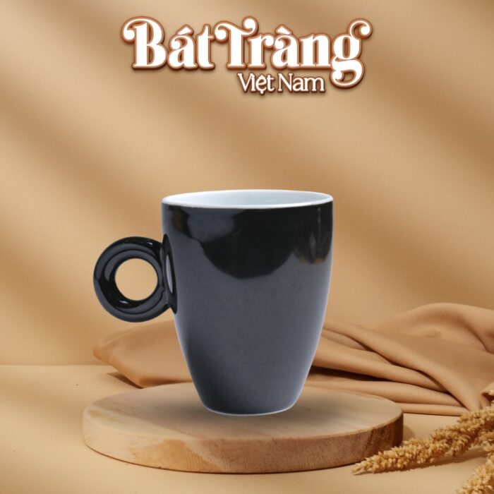 coc-su-bat-trang-co-mau-den-bong-dang-thop-quai-tron-330ml