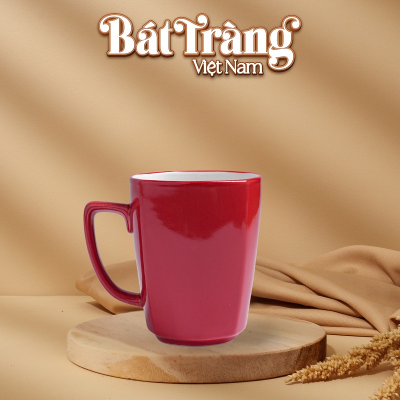 coc-su-bat-trang-co-mau-do-bong-dang-vuong-co-quai