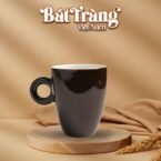 coc-su-bat-trang-co-mau-nau-dam-bong-dang-thop-quai-tron-330ml