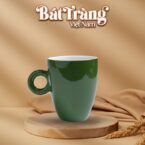 coc-su-bat-trang-co-mau-xanh-la-dam-bong-dang-thop-quai-tron-330ml