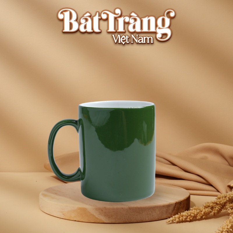 coc-su-bat-trang-co-mau-xanh-la-dam-bong-dang-tru-quai-c
