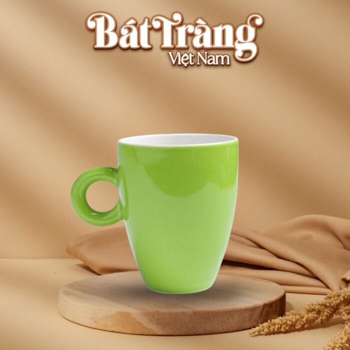 coc-su-bat-trang-co-mau-xanh-la-non-bong-dang-thop-quai-tron-330ml