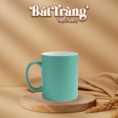 coc-su-bat-trang-co-mau-xanh-luc-nhat-mat-dang-tru-quai-c