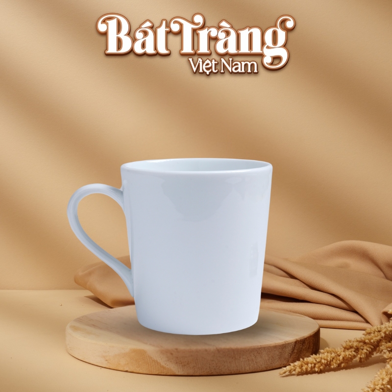 coc-su-trang-bat-trang-dang-vat-thap-quai-ban-tim