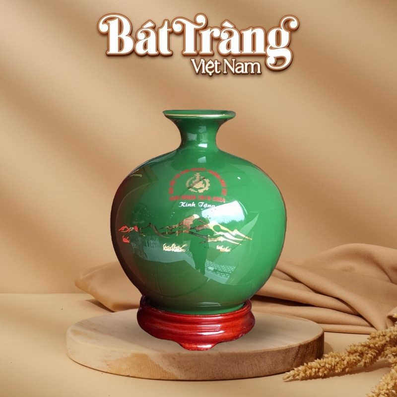 Bình hút lộc Bát Tràng in logo màu xanh lá họa tiết mã đáo thành công BT-QT28