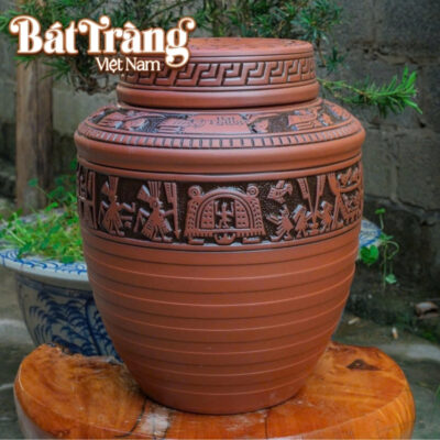 Ảnh thực tế chum sành ngâm rượu họa tiết trống đồng Đông Sơn BT-CR02