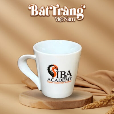 Cốc sứ Bát Tràng Việt Nam in logo quai xoắn màu trắng 200ml BT-QT53