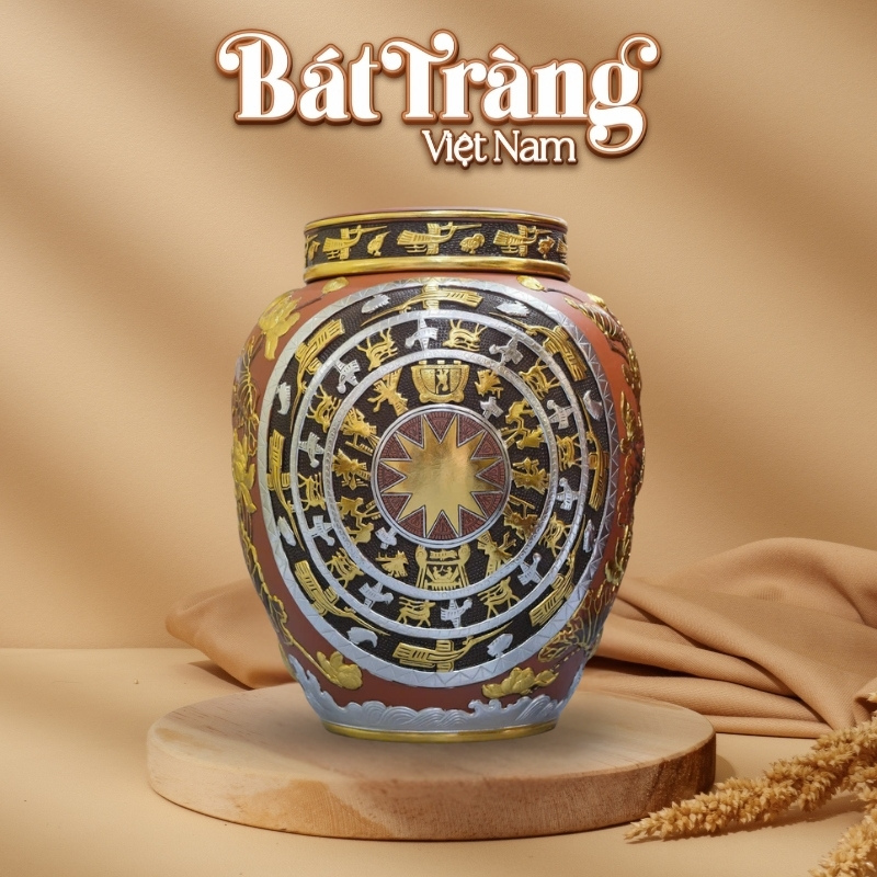 Chum rượu Bát Tràng họa tiết Trống Đồng khắc nổi dát vàng BT-CR09