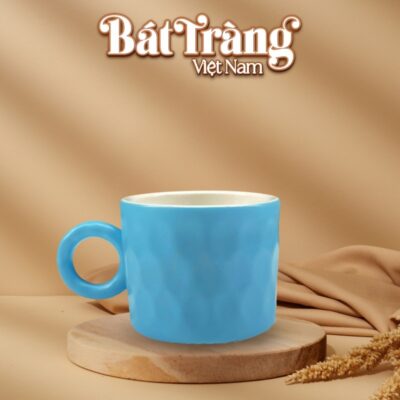 coc-su-bat-trang-co-mau-xanh-duong-mat-dang-tru-lun-quai-tron-hoa-tiet-to-ong-250ml