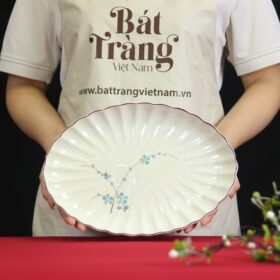 Đĩa bầu dục múi men trắng họa tiết đào xanh vẽ tay BĐ-24