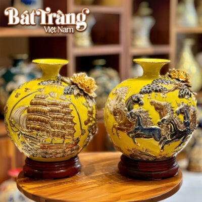 Cận cảnh họa tiết mã đáo thành công và thuận buồm xuôi gió nổi bật trên sản phẩm