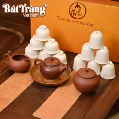 bo-am-tra-an-tho-tuc-bat-trang-mau-trang-12-coc-cao-cap (2)