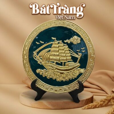 Đĩa Gốm Sứ Trang Trí Thuyền Buồm Thuận Buồm Xuôi Gió Nổi Nền Xanh Ngọc Đường - Ảnh đại diện
