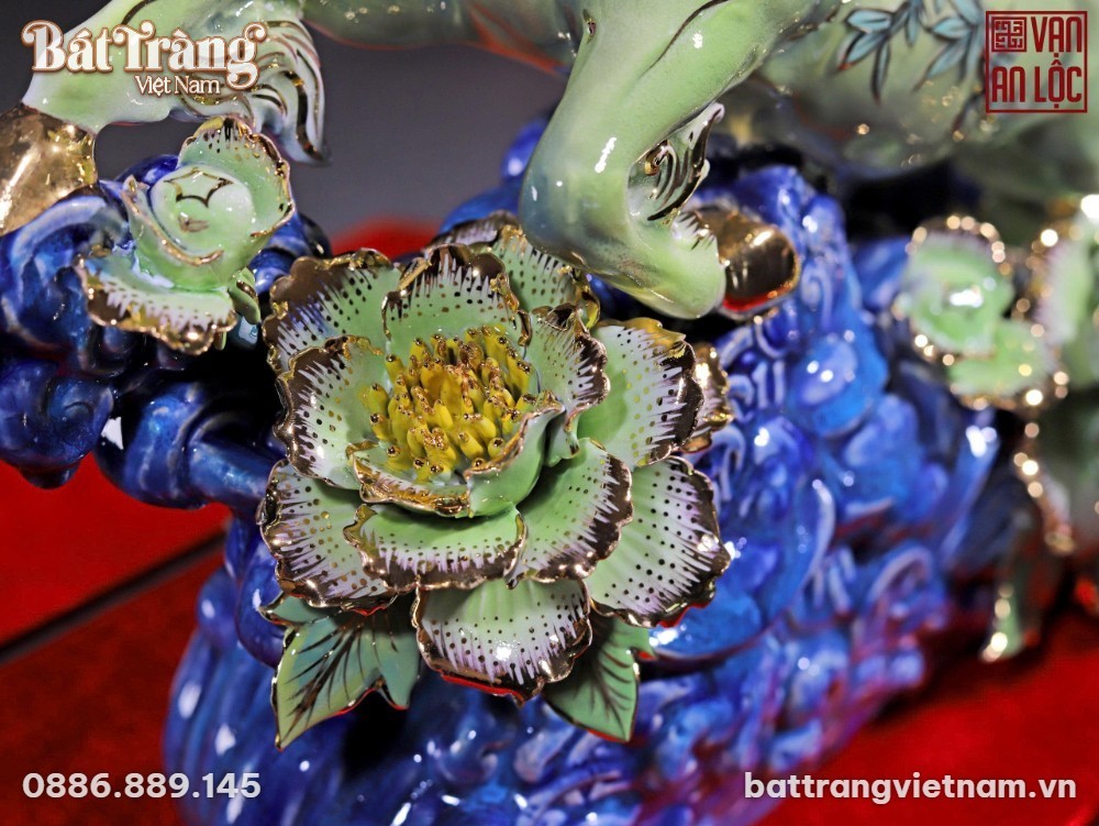 ngua-gom-su-bat-trang-xanh-ngoc-luc-bao