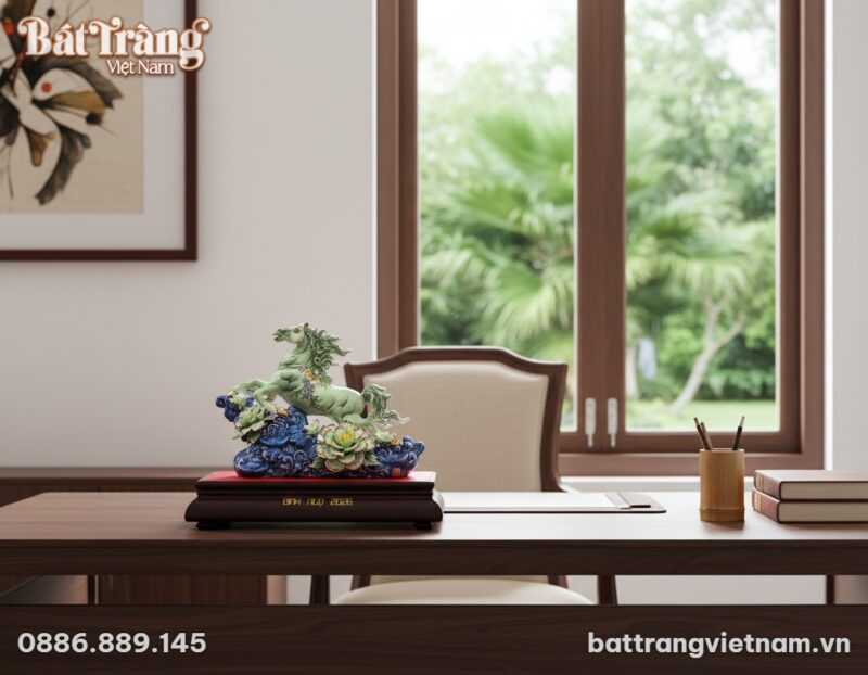 Một tượng Ngựa Phong Thủy Mã Đáo Thành Công men... Một tượng Ngựa Phong Thủy Mã Đáo Thành Công men...