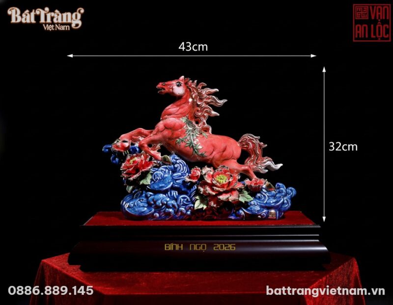 Kích thước Tượng Ngựa Phong Thủy Đỏ Phi Trên Sóng Nước Và Hoa Mẫu Đơn - Bính Ngọ 2026 Kích thước Tượng Ngựa Phong Thủy Đỏ Phi Trên Sóng Nước Và Hoa Mẫu Đơn - Bính Ngọ 2026