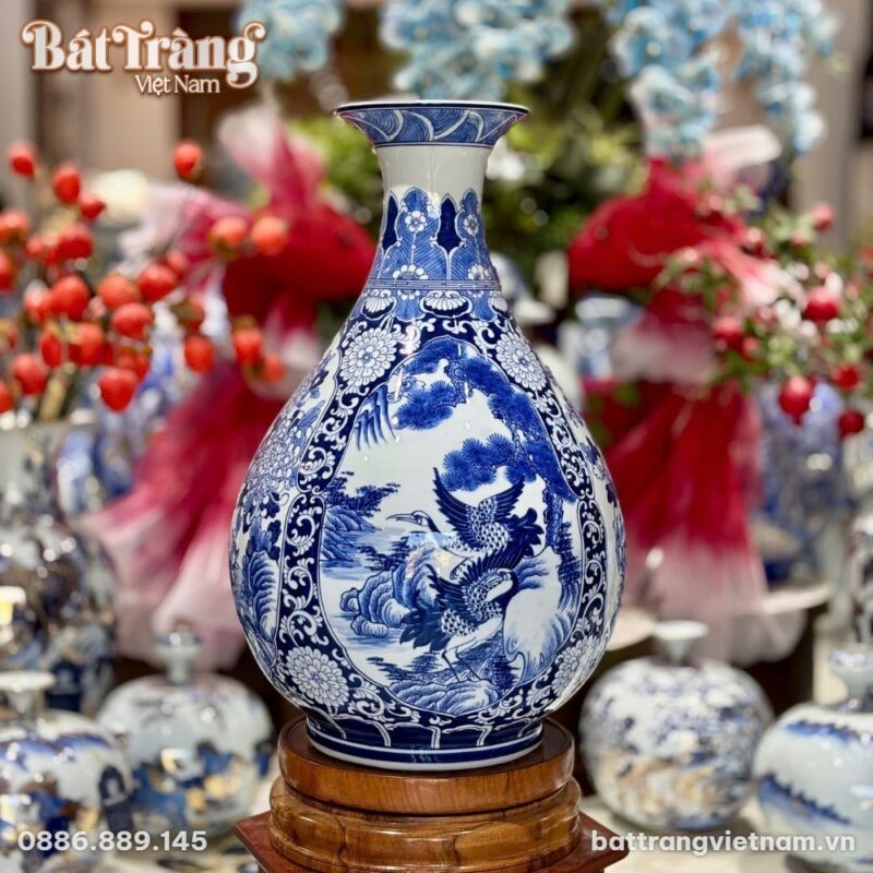 Bình tỳ bà vẽ cảnh tùng hạc