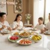 cận cảnh Bữa cơm gia đình ấm cúng kiểu Việt với...