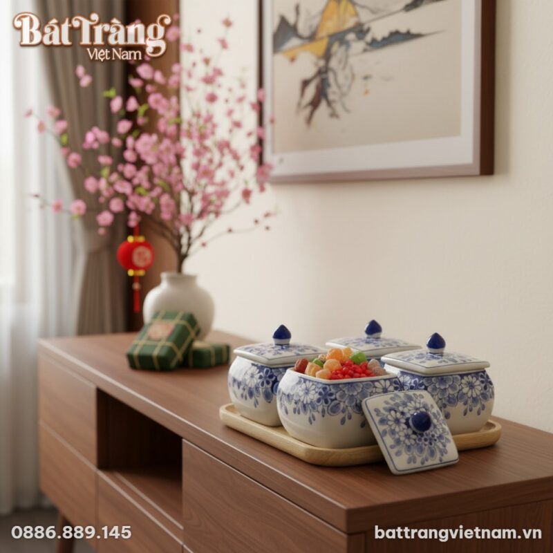 Cận cảnh bộ hũ mứt gốm sứ Bát Tràng dáng vuông ...