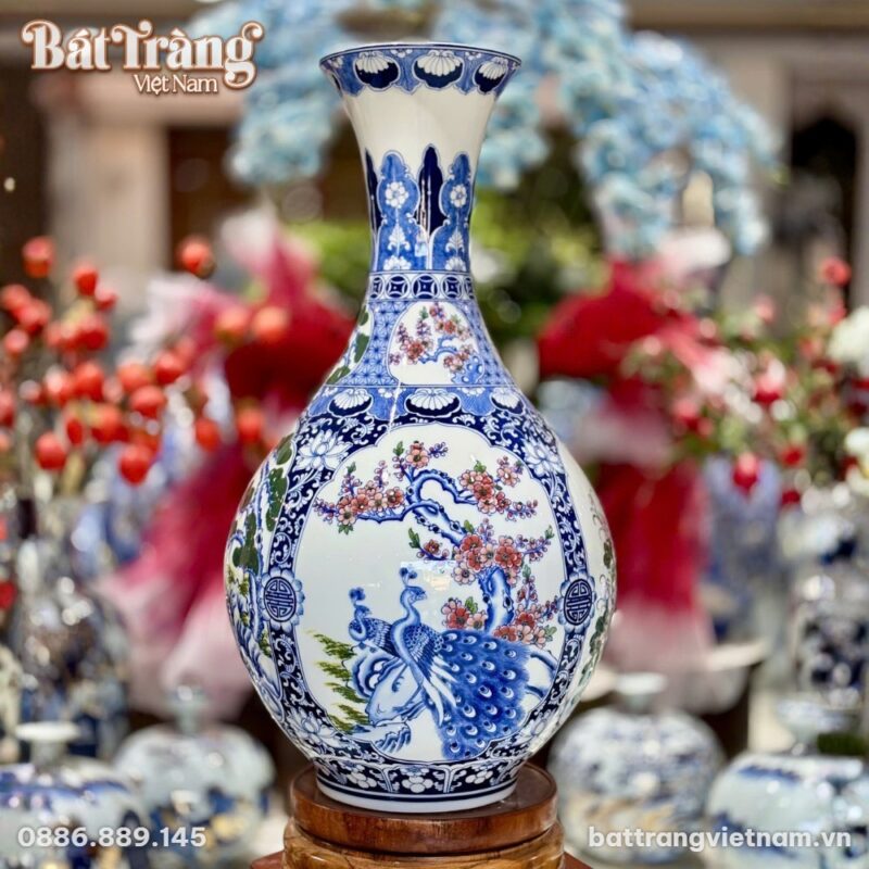 Bình tỳ bà gốm sứ Bát Tràng