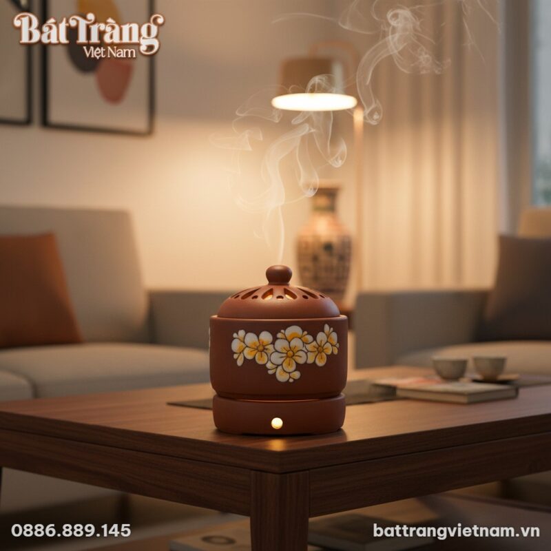 Cận cảnh lư điện xông tinh dầu gốm Bát Tràng họ...