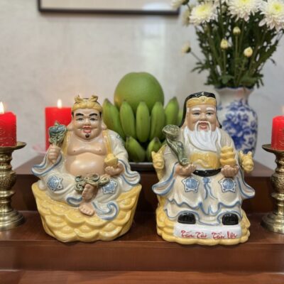 Cận cảnh cặp tượng Thần Tài Thổ Địa Tấn Tài Tấn...