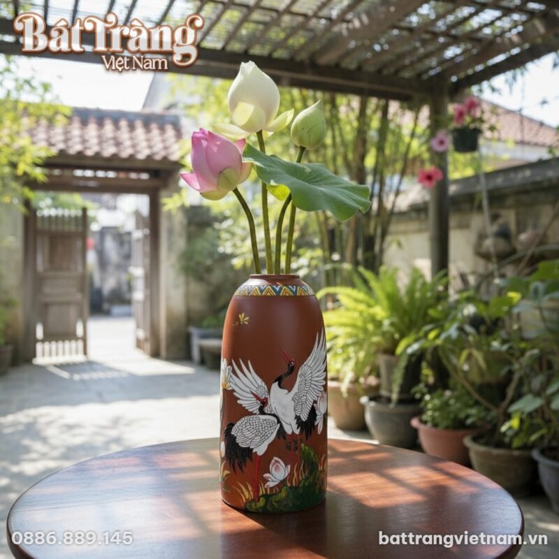Bình hoa gốm đất đỏ dáng chuông 35cm nổi bật tr...