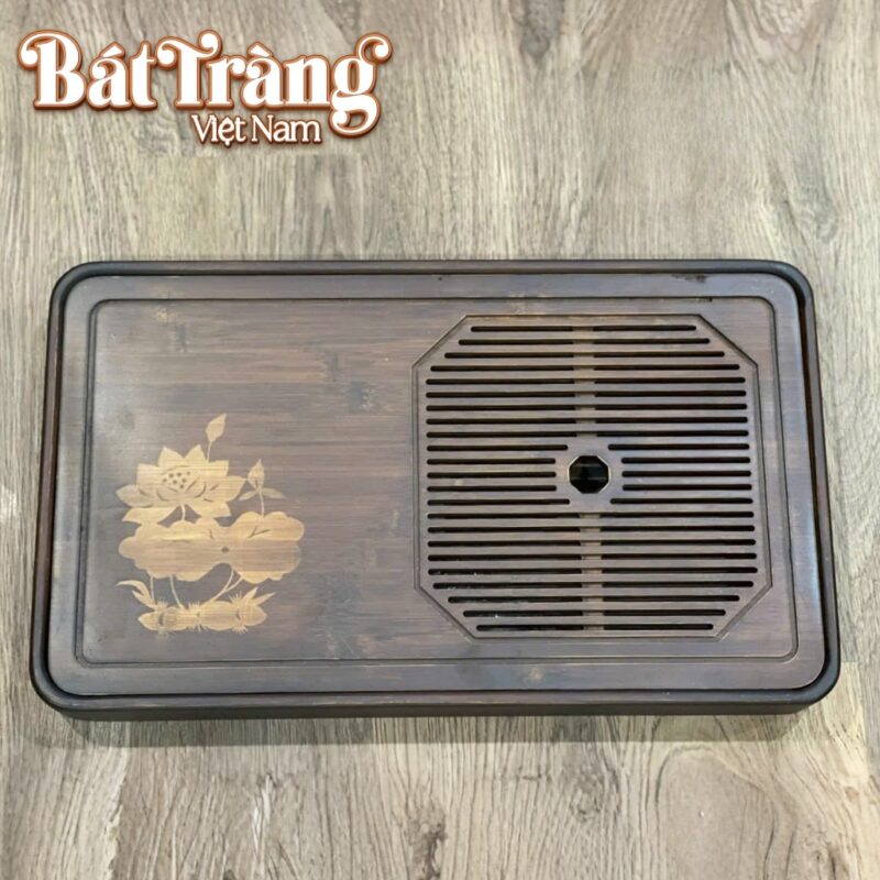 khay-dung-tra-tre-hoa-tiet-hoa-sen-vang-30x50x6cm-bt-kdt01 (1)