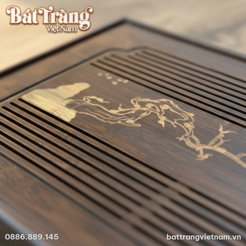 khay-tre-dung-tra-khac-hoa-tiet-co-thu-nghenh-xuan-50x30x6cm-bt-kdt04 (5) khay-tre-dung-tra-khac-hoa-tiet-co-thu-nghenh-xuan-50x30x6cm-bt-kdt04