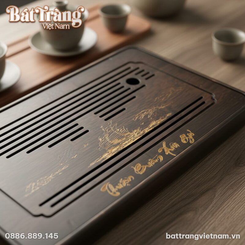 khay-dung-bo-tra-go-tre-khac-hoa-tiet-thu-phap-thuan-buom-xuoi-gio-bt-kdt06-8