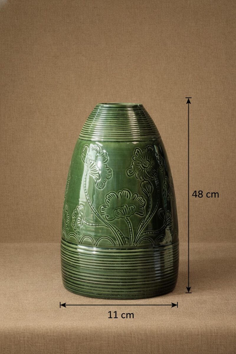 Kích thước Lọ hoa dáng chuông hoạ tiết hoa cúc nổi xanh lục bảo Bát Tràng BT_LH98
