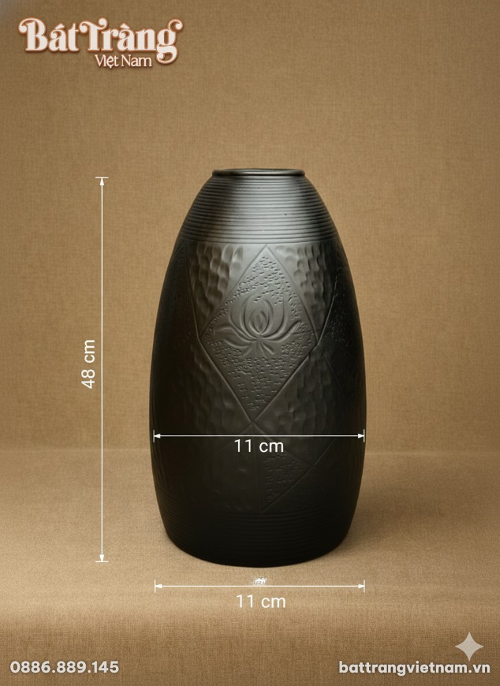 K&iacute;ch thước Lọ hoa d&aacute;ng chu&ocirc;ng hoạ tiết khắc hoa sen men đen B&aacute;t Tr&agrave;ng BT_LH67