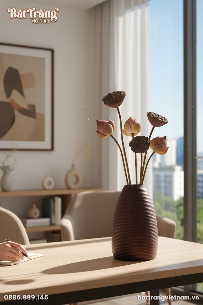 Góc làm việc tại nhà trong căn hộ Việt hiện đại...