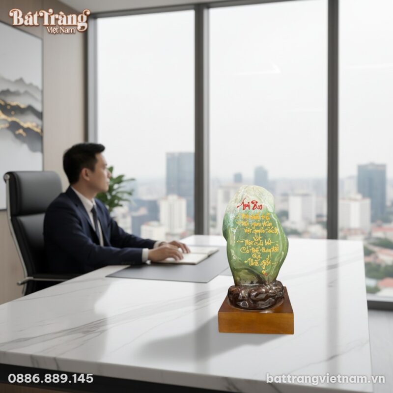 Chụp từ góc ngang tầm mắt, Tượng đá cuối thư ph... Chụp từ góc ngang tầm mắt, Tượng đá cuối thư ph...