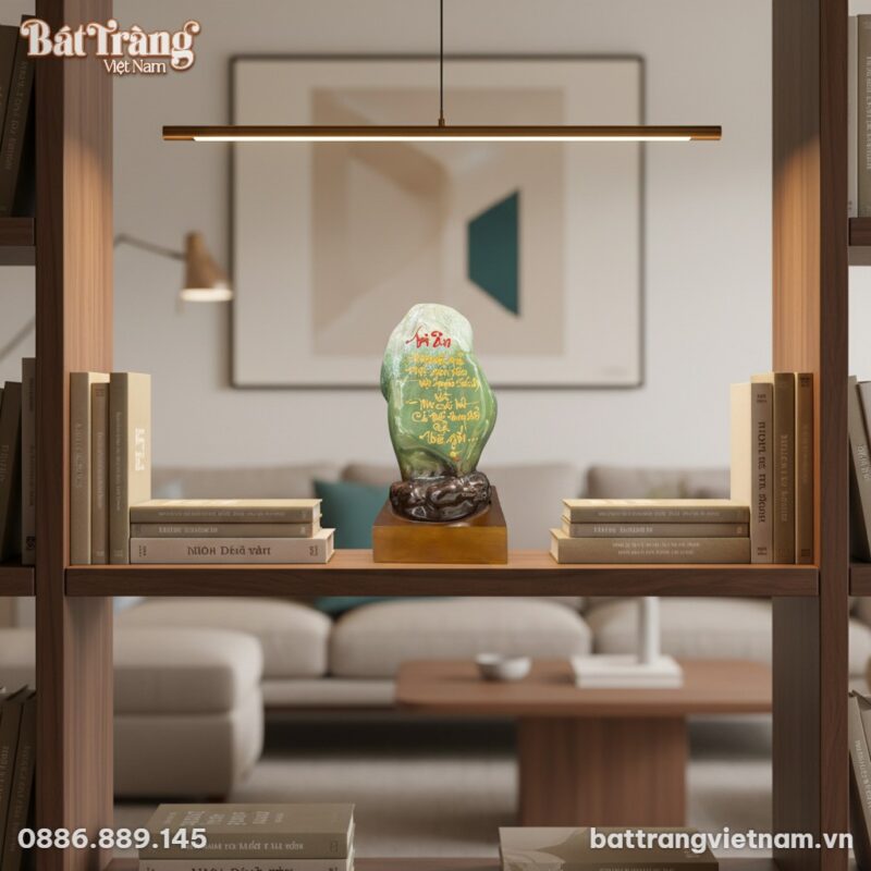 Tượng đá cuối thư pháp Tri Ân 35cm được đặt tra... Tượng đá cuối thư pháp Tri Ân 35cm được đặt tra...