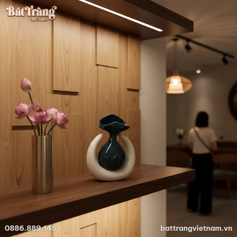 Tượng gốm 'Vòng Tròn Hài Hòa' cao 25cm nổi bật ...